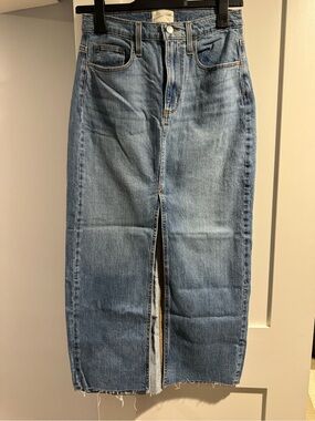 Universal Threads Light Blue Denim Long Skirt with Front Slit NWOT